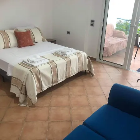 Beni * Sarandë